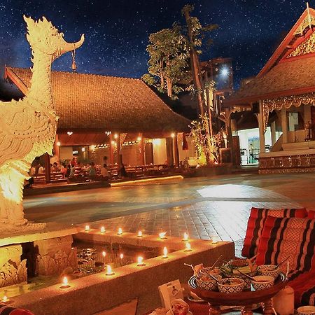 Oyo 677 Le Loftel Hostel Chiang Mai Zewnętrze zdjęcie