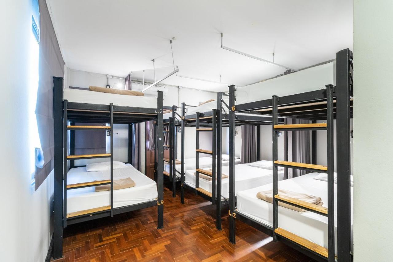 Oyo 677 Le Loftel Hostel Chiang Mai Zewnętrze zdjęcie
